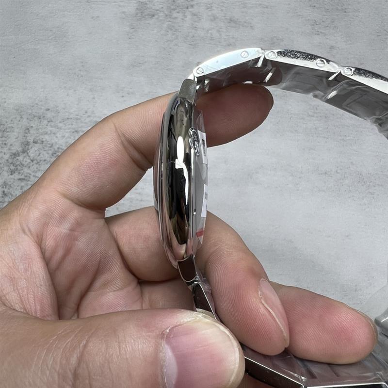 202457162135573 1000